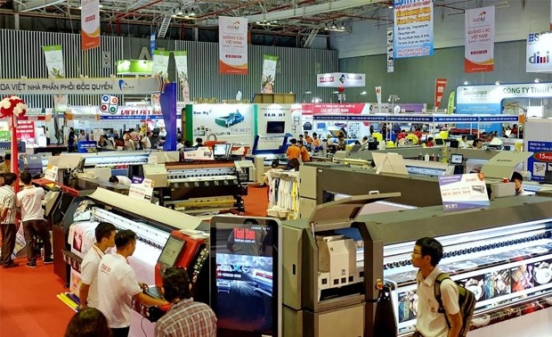 越南国际广告设备及技术展开幕
